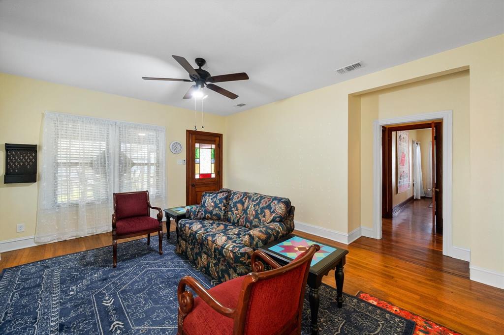 Ennis-Dvv - Residential