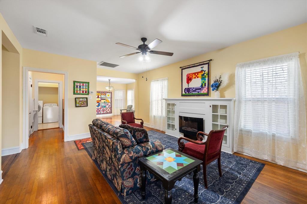 Ennis-Dvv - Residential