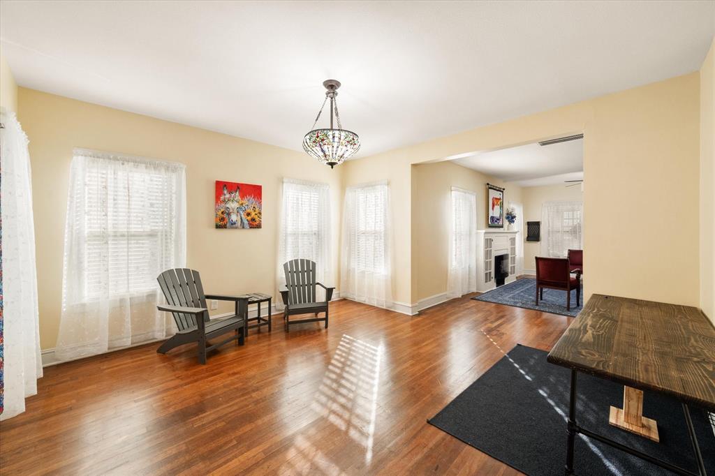 Ennis-Dvv - Residential