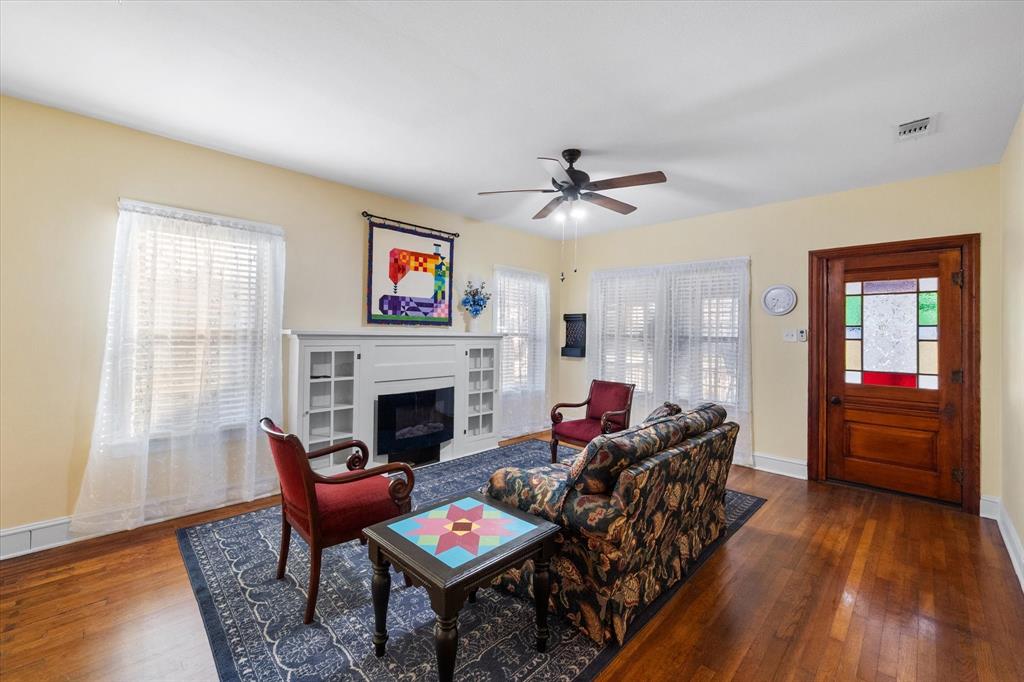 Ennis-Dvv - Residential