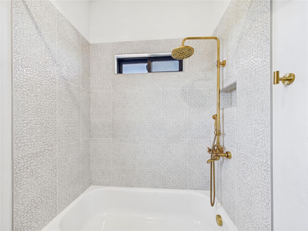 HILLS OF LONE STAR PHASE 7B NORTHGATE - Residential