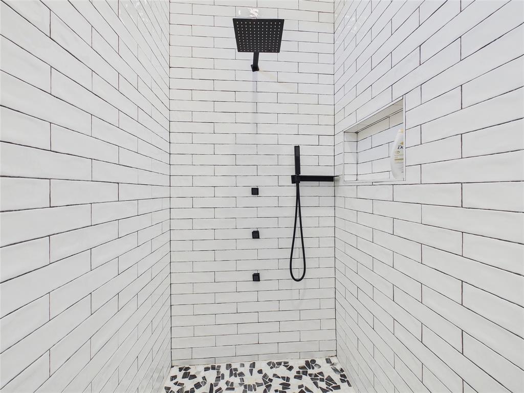 HILLS OF LONE STAR PHASE 7B NORTHGATE - Residential