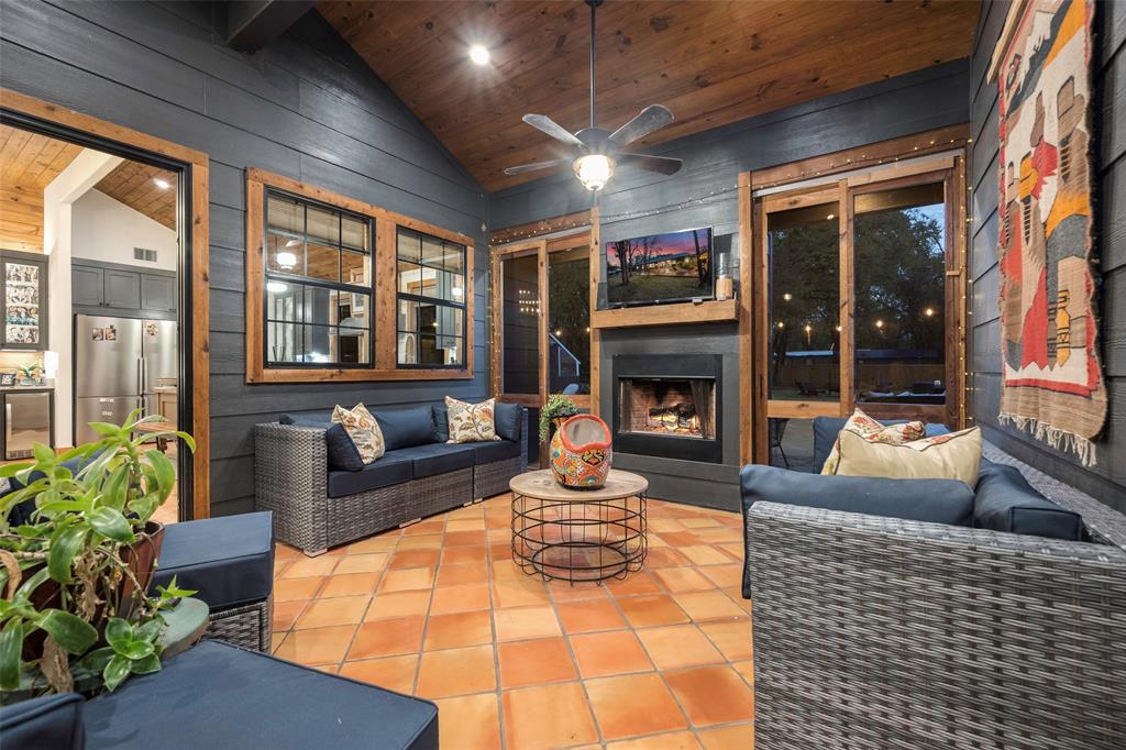 SHADOW RIDGE - Residential