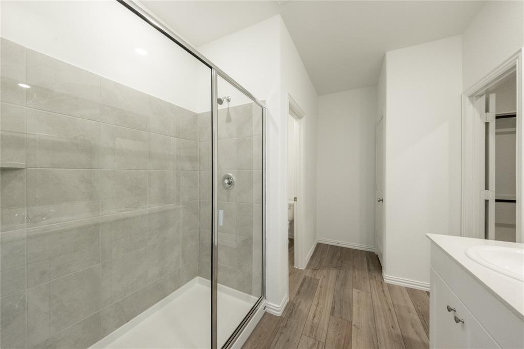 THE RESERVE AT CHAMBERLAIN CROSSING - Residential Lease