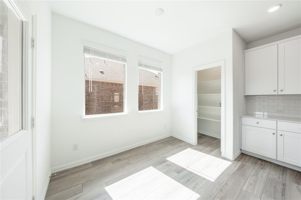 THE RESERVE AT CHAMBERLAIN CROSSING - Residential Lease