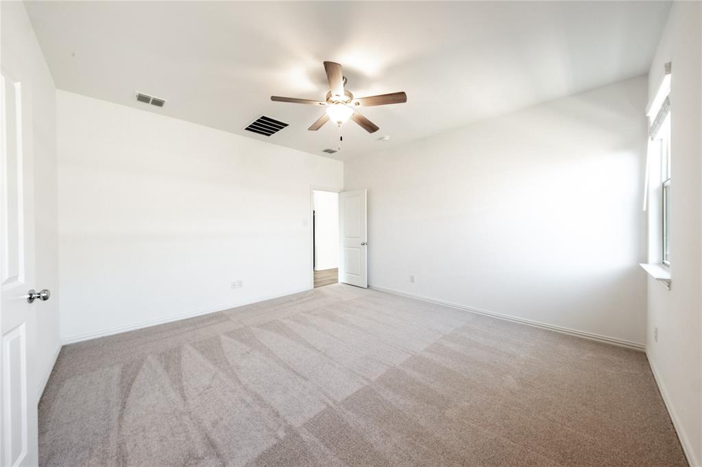 THE RESERVE AT CHAMBERLAIN CROSSING - Residential Lease