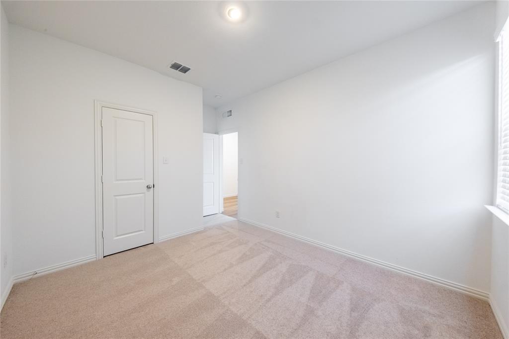 THE RESERVE AT CHAMBERLAIN CROSSING - Residential Lease