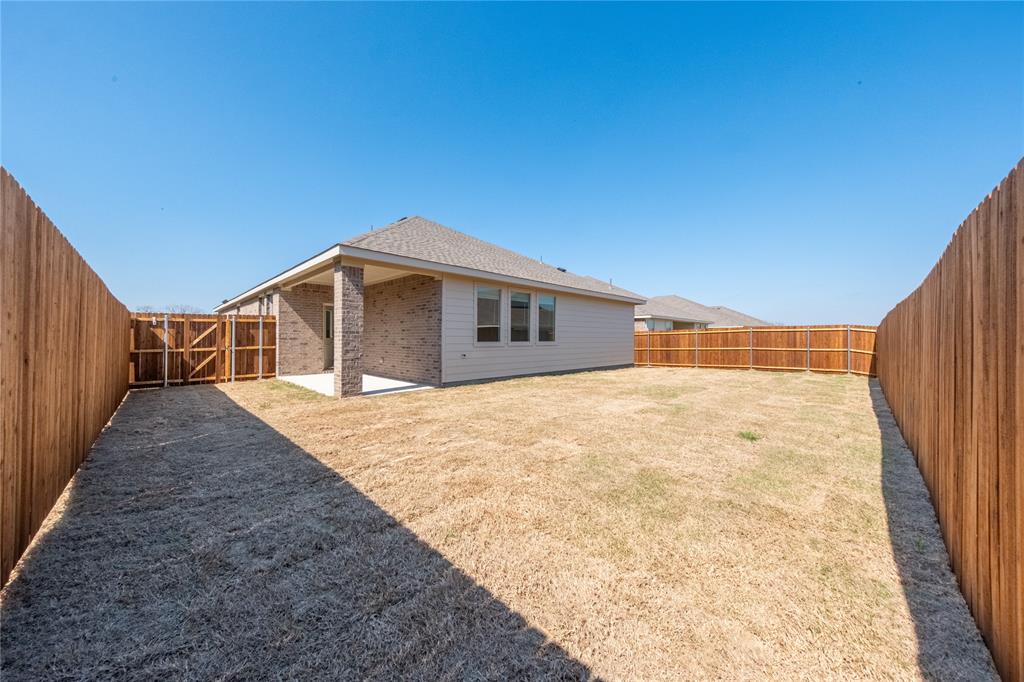 THE RESERVE AT CHAMBERLAIN CROSSING - Residential Lease