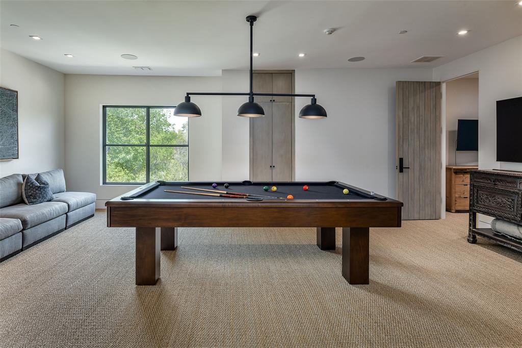 Francis Daniel - Residential