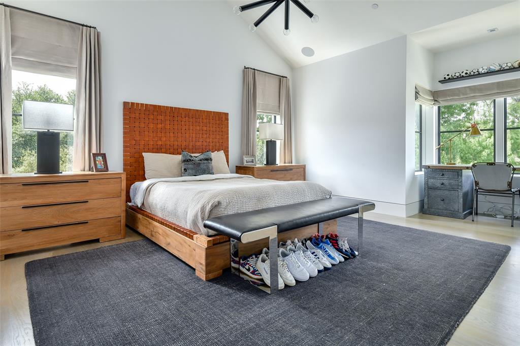 Francis Daniel - Residential