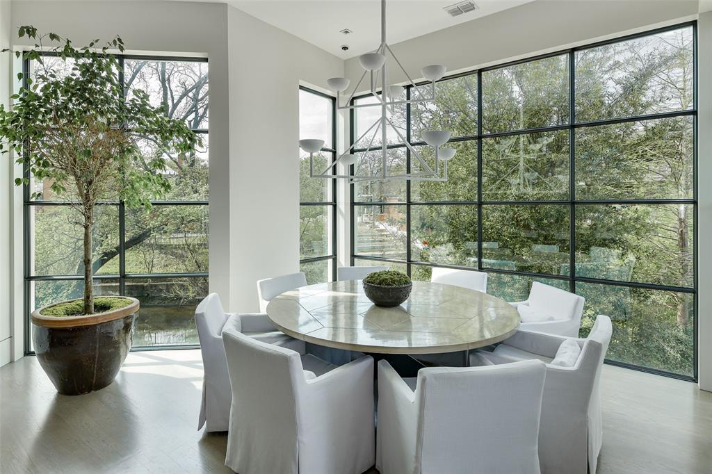 Francis Daniel - Residential