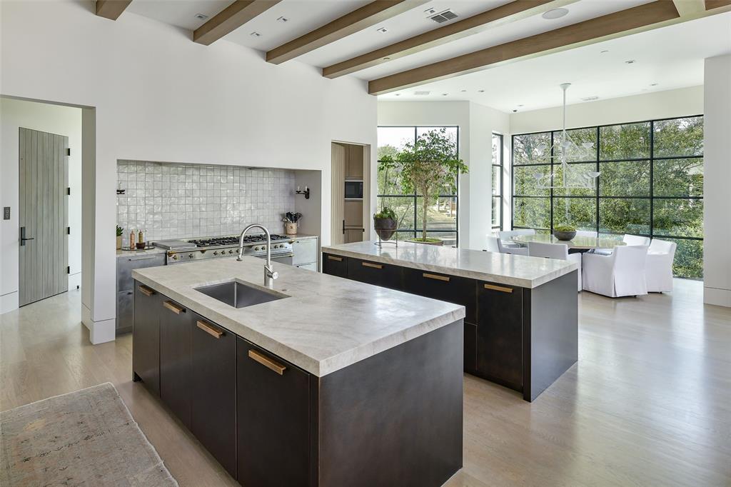 Francis Daniel - Residential