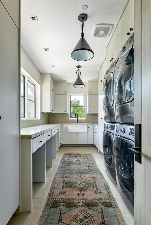 Francis Daniel - Residential