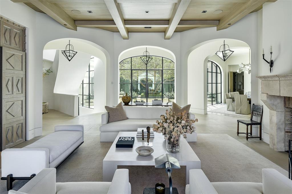 Francis Daniel - Residential