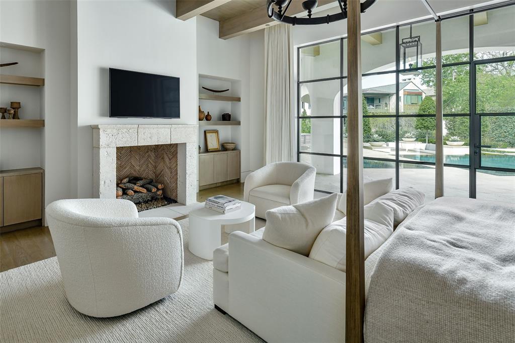 Francis Daniel - Residential