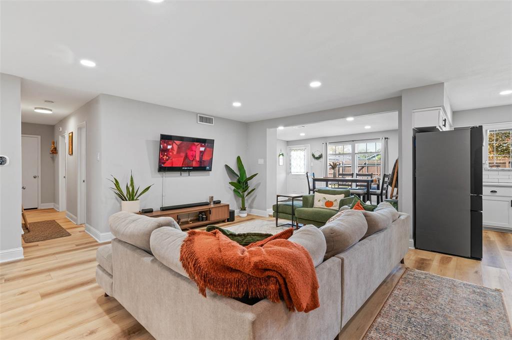 3217 Centennial Drive