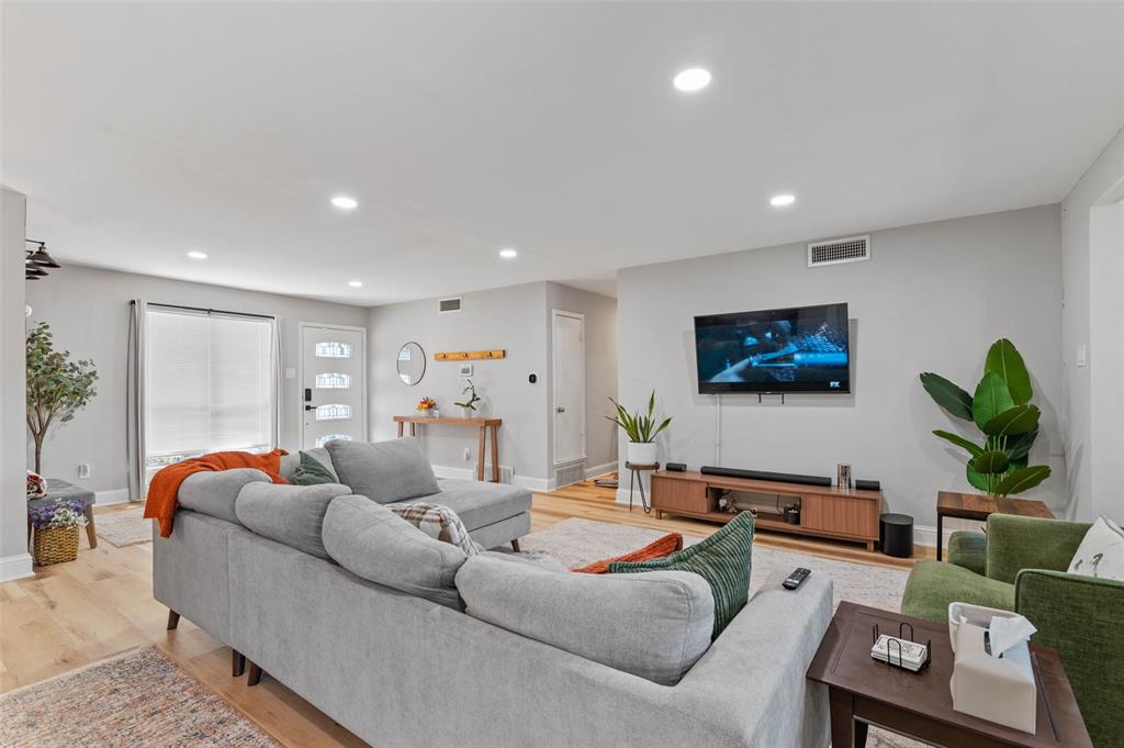 3217 Centennial Drive