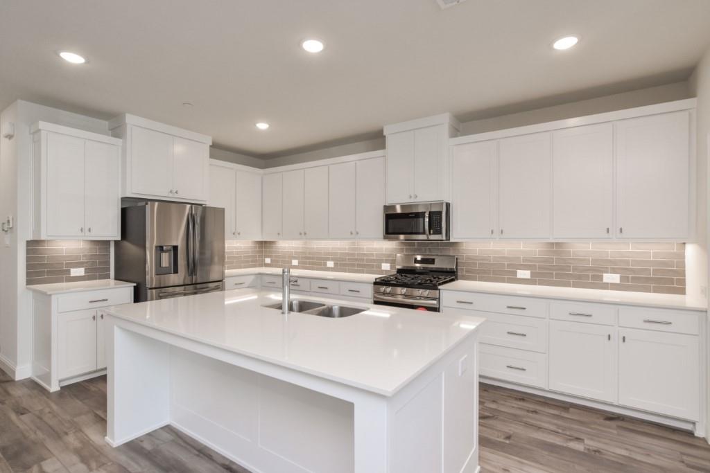 PAINTED TREE TOWNHOMES - Residential Lease