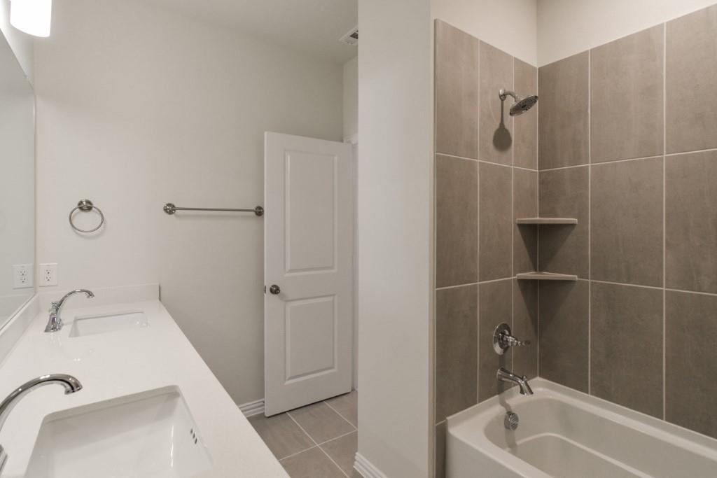 PAINTED TREE TOWNHOMES - Residential Lease