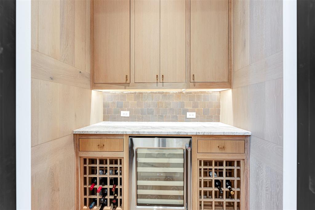 Willow Bend Lakes Ph Four - Residential