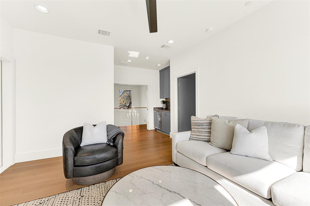 Willow Bend Lakes Ph Four - Residential