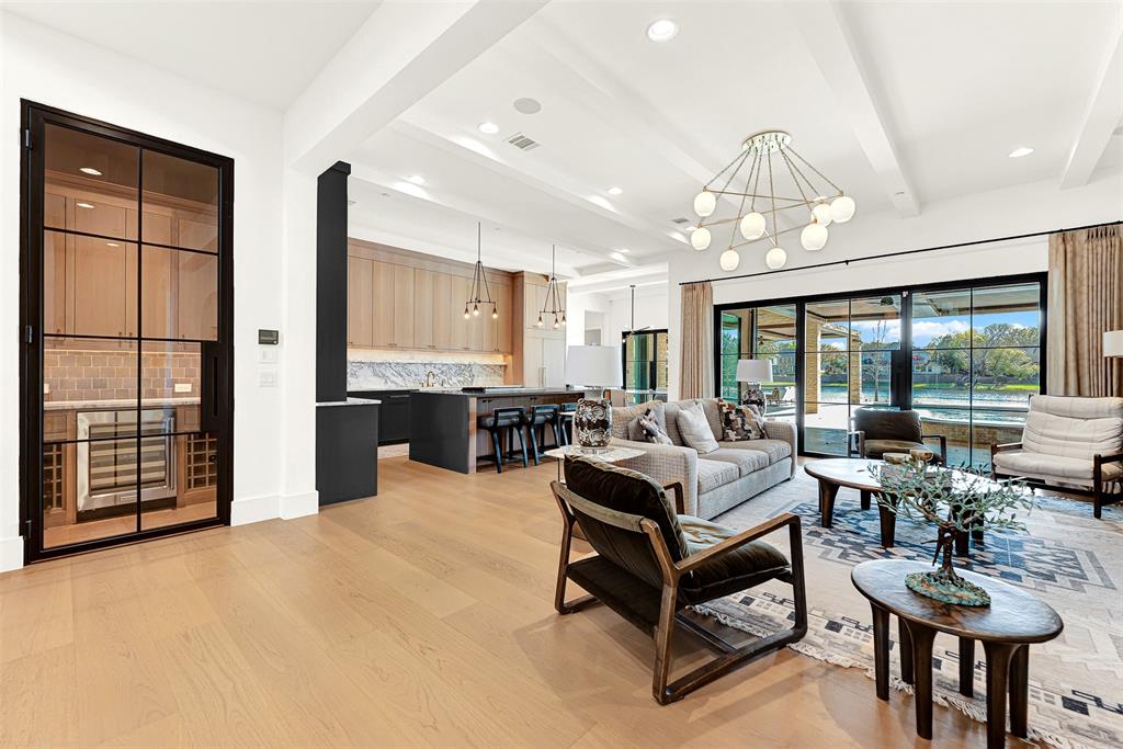 Willow Bend Lakes Ph Four - Residential