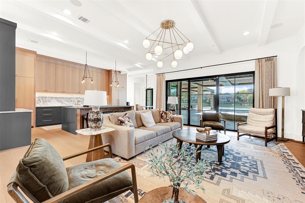 Willow Bend Lakes Ph Four - Residential