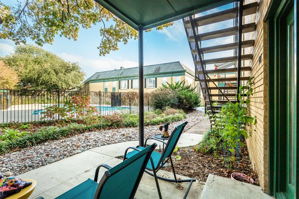 UNIVERSITY PLACE CONDOMINIUM - Residential