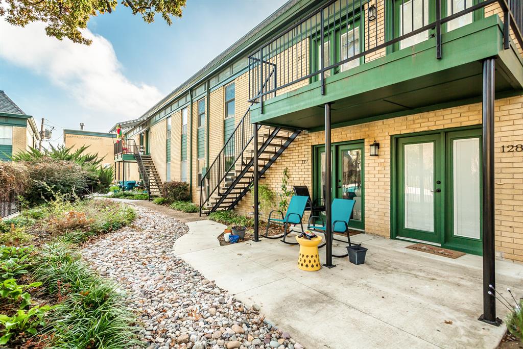 UNIVERSITY PLACE CONDOMINIUM - Residential