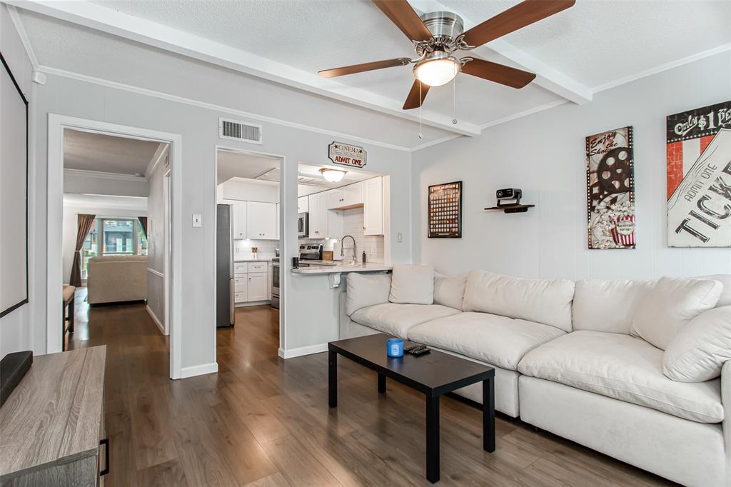 UNIVERSITY PLACE CONDOMINIUM - Residential