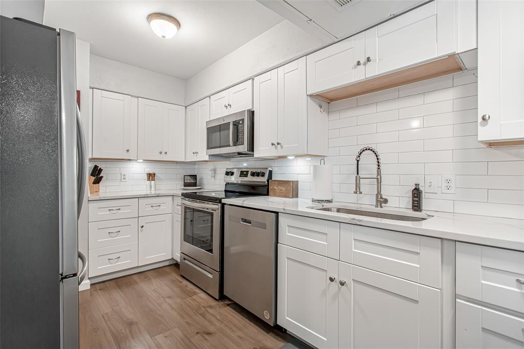 UNIVERSITY PLACE CONDOMINIUM - Residential