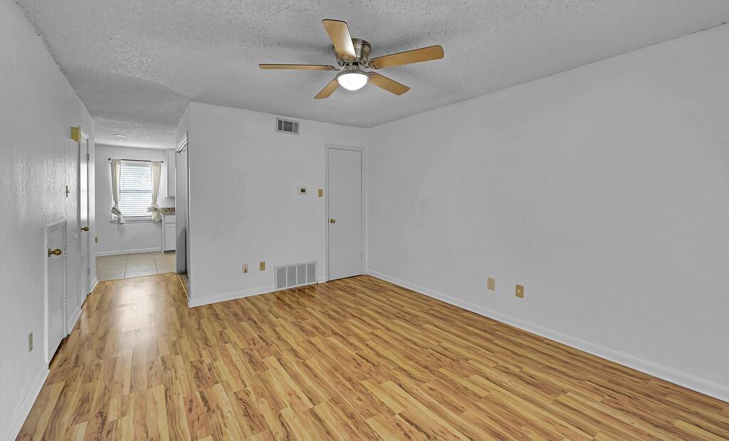 1226 Baylor Avenue 122