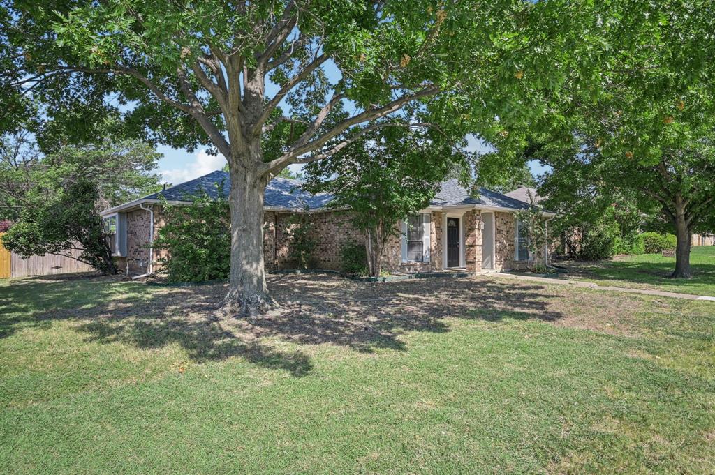 3905 Furneaux Lane