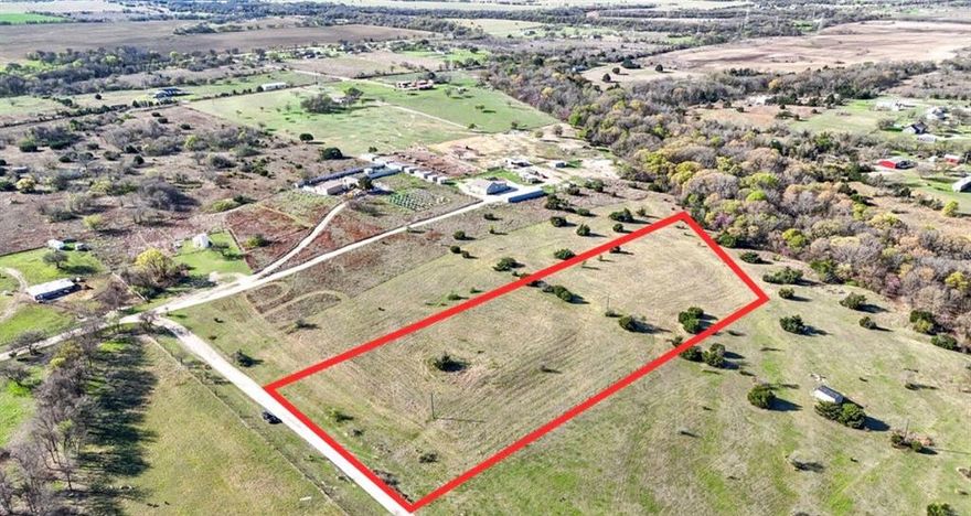 This is your opportunity to own 7.59 acres of unrestricted land, located less than a mile from I-35. The possibilities are endless—build your barndominium, construct your dream home, or establish a business, as the property also offers commercial potential. With no restrictions, you have the freedom to develop the land to fit your vision. Its close proximity to I-35 provides excellent accessibility and visibility, making it ideal for both residential and commercial use. This versatile tract combines convenience and opportunity—don’t miss your chance to make it yours.