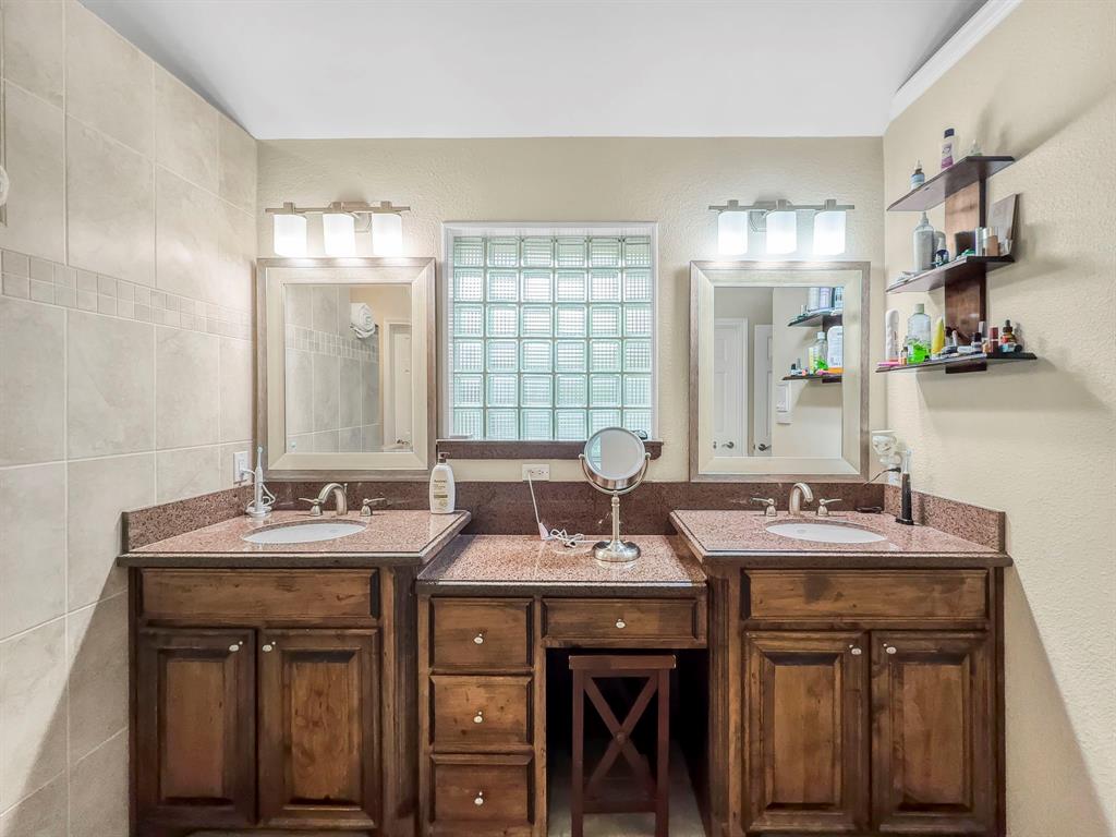 Woodland Hills - Residential