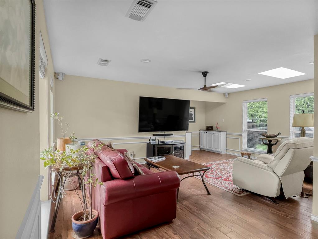 Woodland Hills - Residential