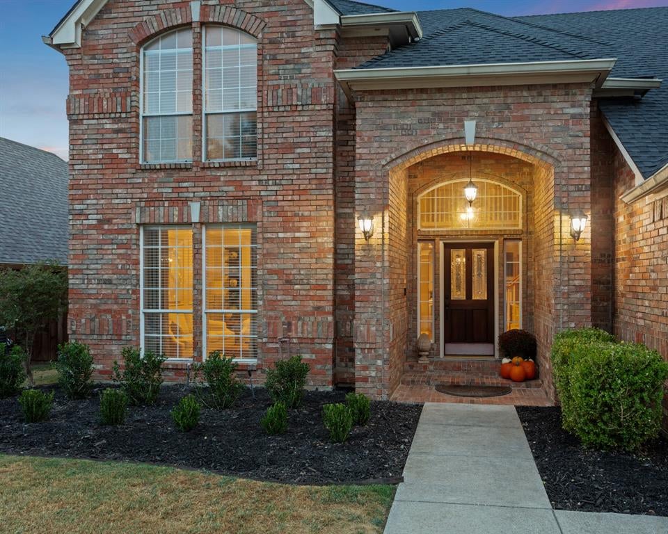 2665 Woodside Drive