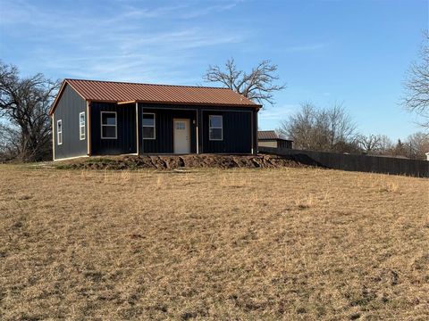 Photo of 124 Navajo, Quitman, TX 75783 (MLS # 21165142)