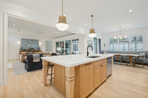 Tiny photo for 4624 S Versailles Avenue, Highland Park, TX 75209 (MLS # 21399110)