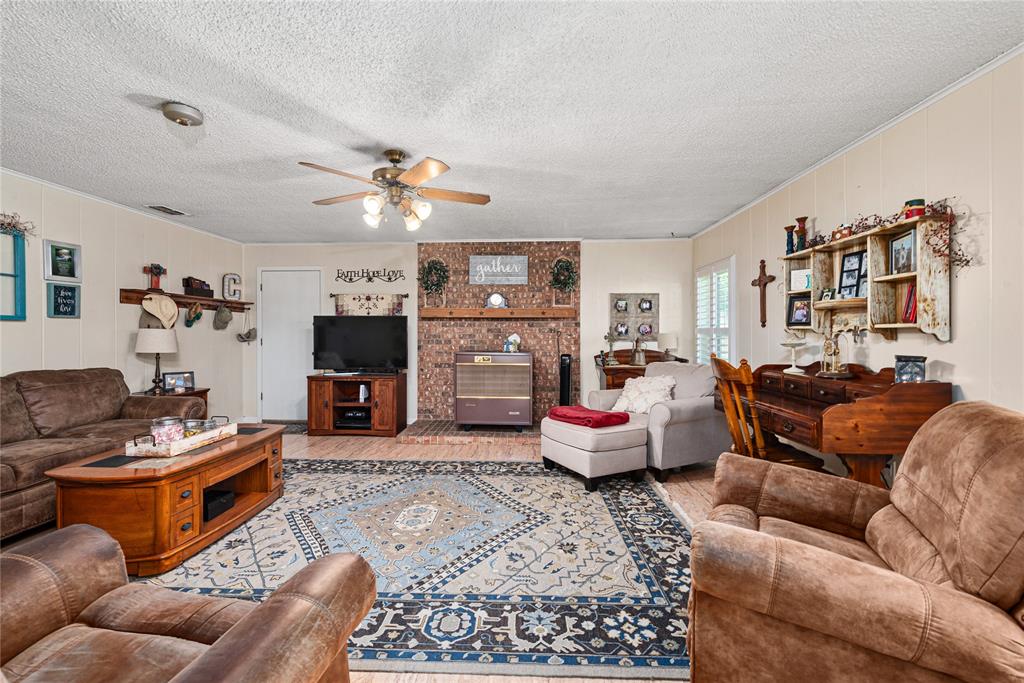 9111 County Road 3817