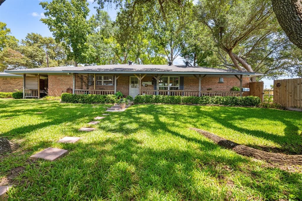 9111 County Road 3817