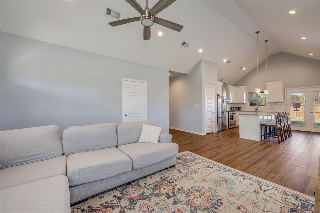 308 E Houston Street