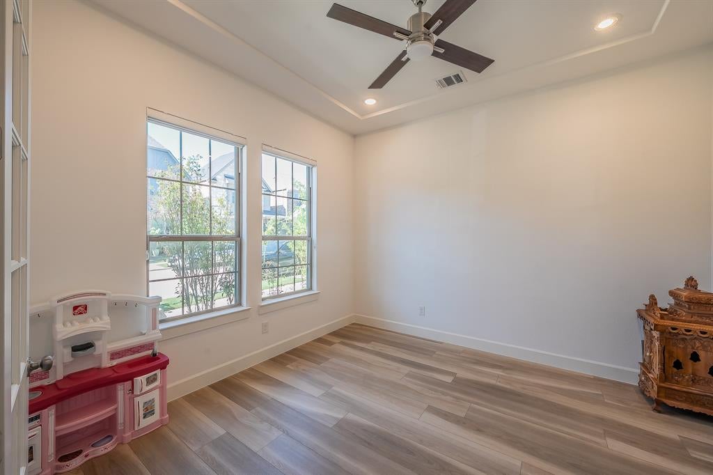 256 Harbor Hills Drive