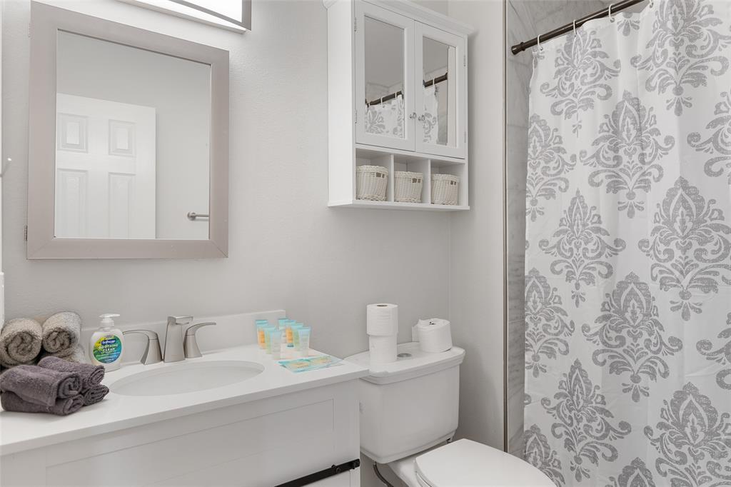 Harbor Lakes West Add 07 Instl - Residential Lease