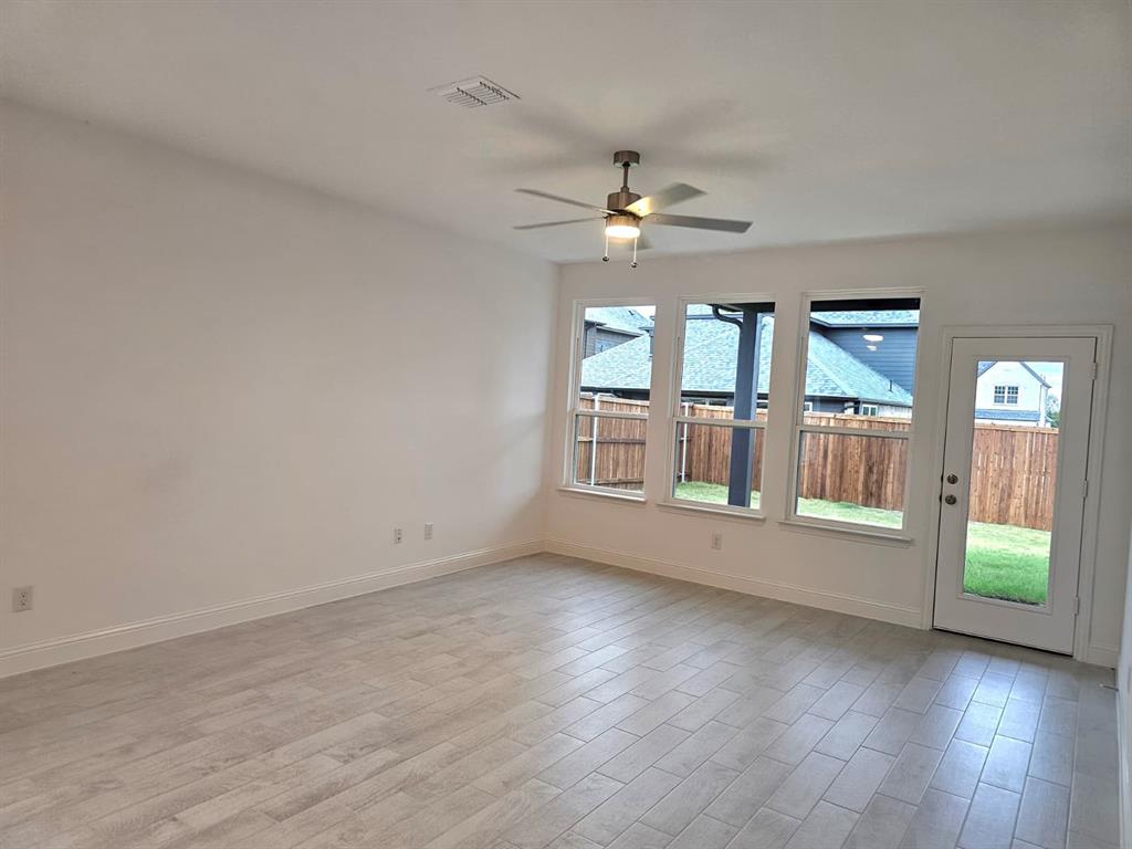 Venetian At Weston Phase 2 - Residential Lease