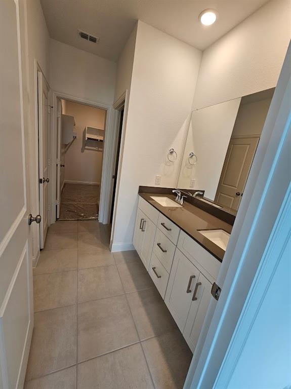 Venetian At Weston Phase 2 - Residential Lease