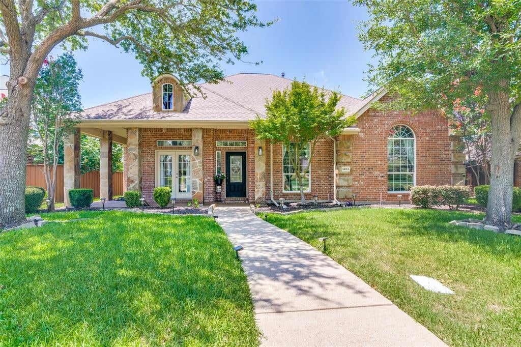 1453 Brittany Way