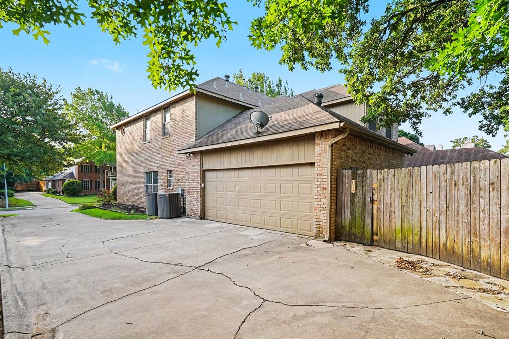 8017 Arlie Lane