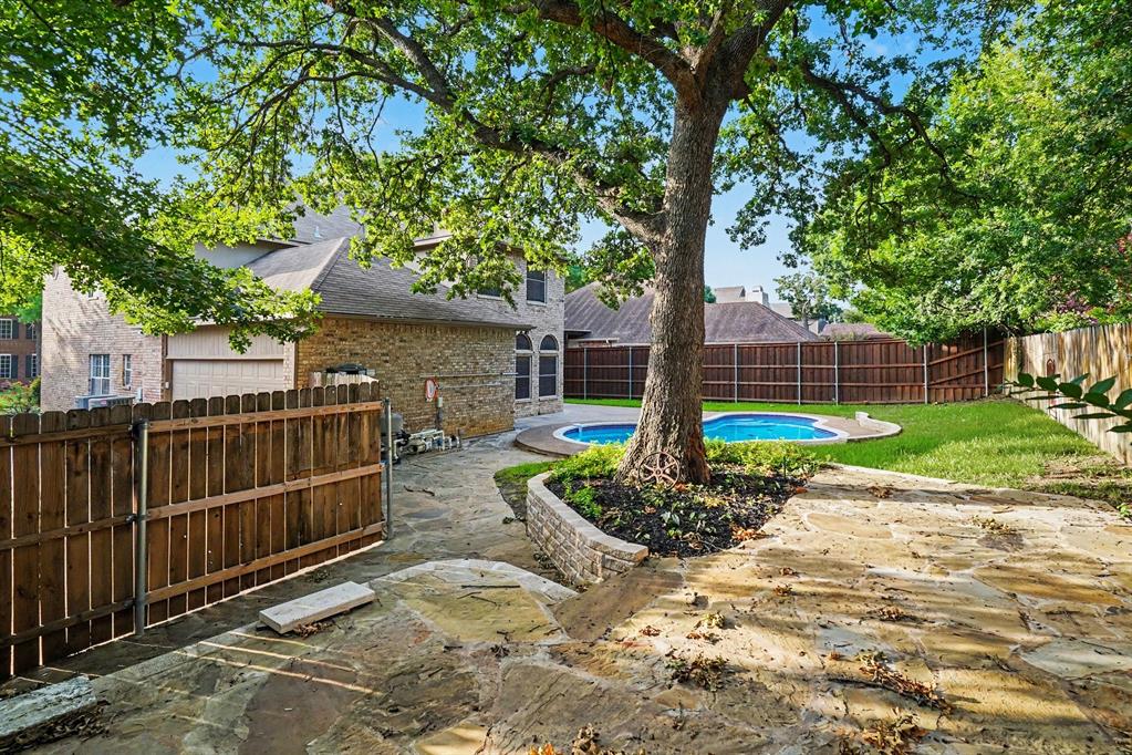 8017 Arlie Lane