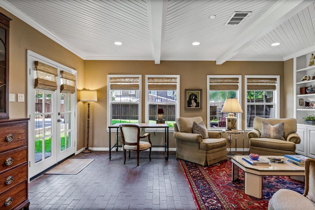 Eighth Sec-University Heights - Residential